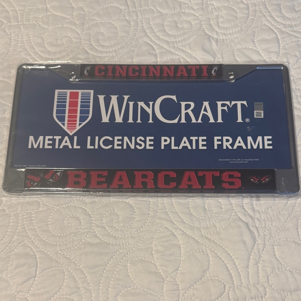 NEW Wincraft Black and Red Bearcats License Plate Frame